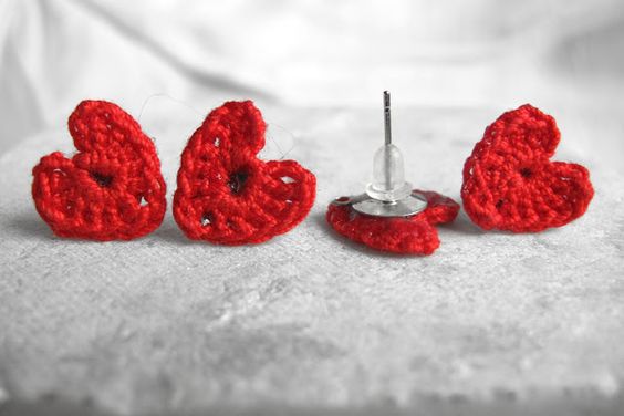 crochet heart earrings pattern 11