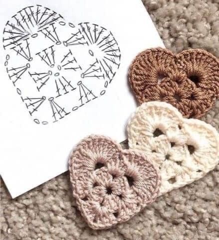 crochet heart earrings pattern 3