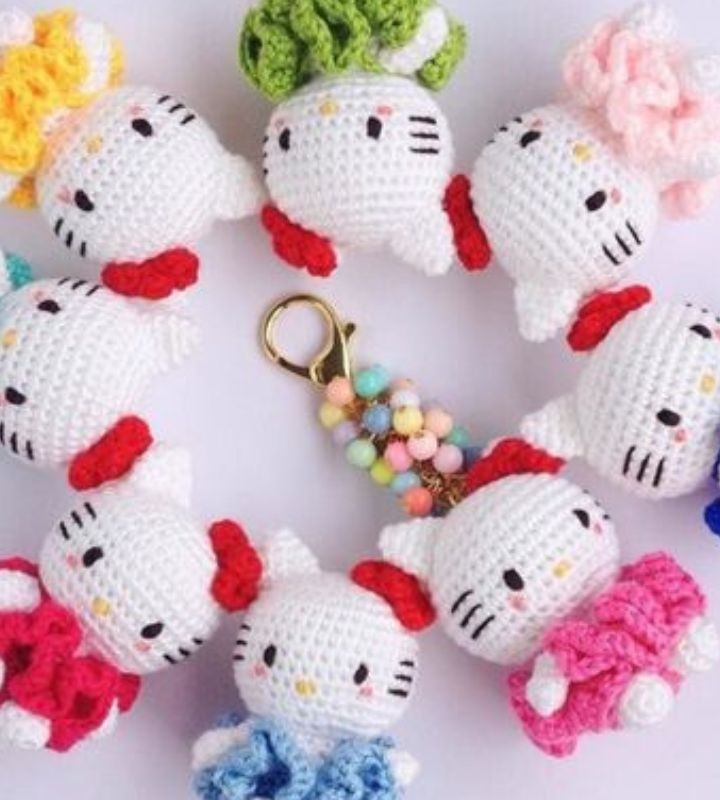 Crochet Hello Kitty Keychain - Adorable Handmade Charm