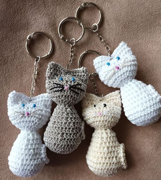 crochet kitten keychains 7