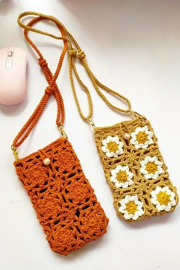 crochet phone holder models 9