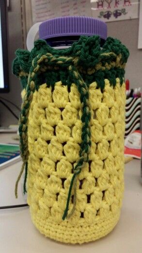 crochet pineapple jar cozy 1
