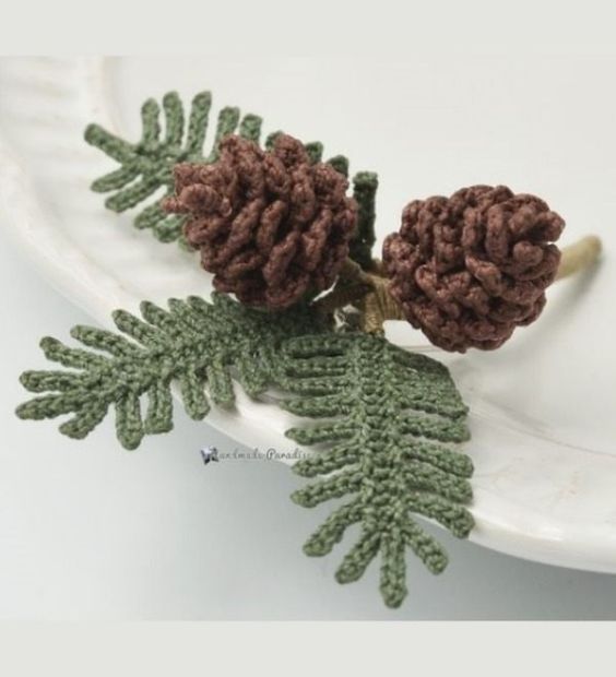 crochet pinecones tutorial ideas 1