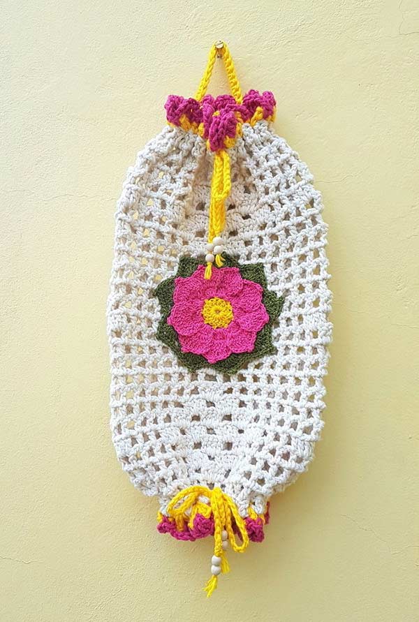 crochet plastic bag holder 3