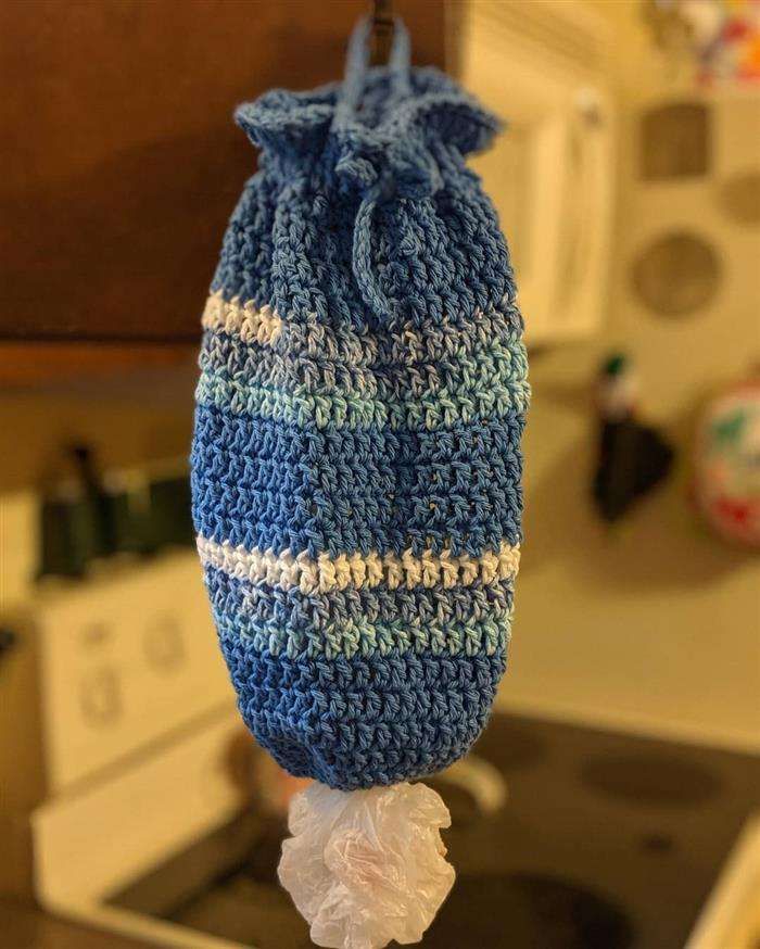 crochet plastic bag holder 9