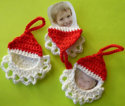 crochet santa frame ornament tutorial