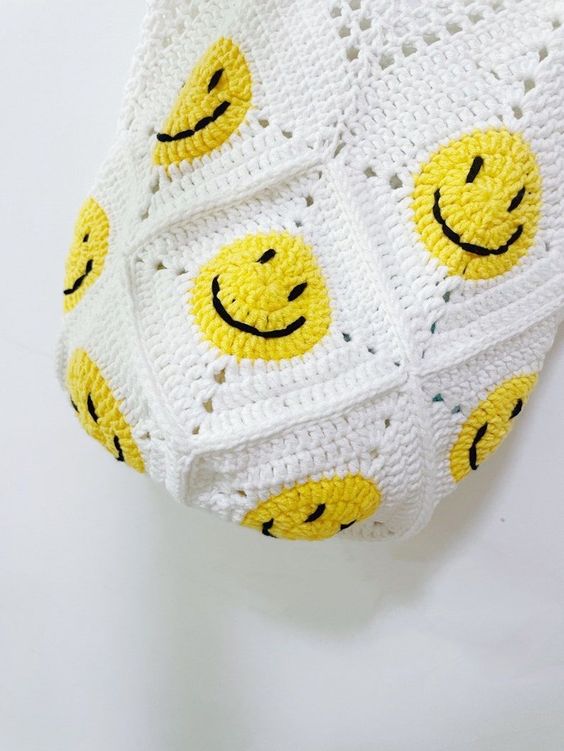 crochet smile square ideas 3