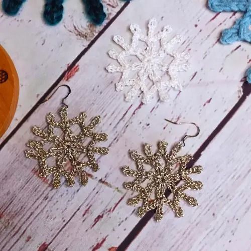 crochet snowflake earrings 4