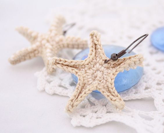 crochet starfish earrings 2
