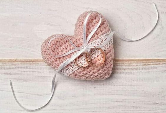 crochet wedding ring holder ideas 6