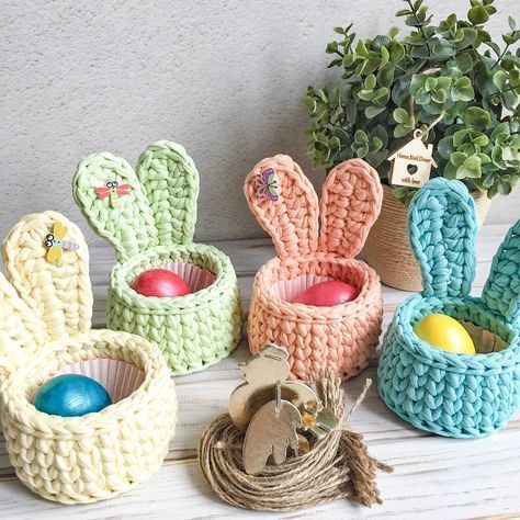cute easter bunny basket crochet 1