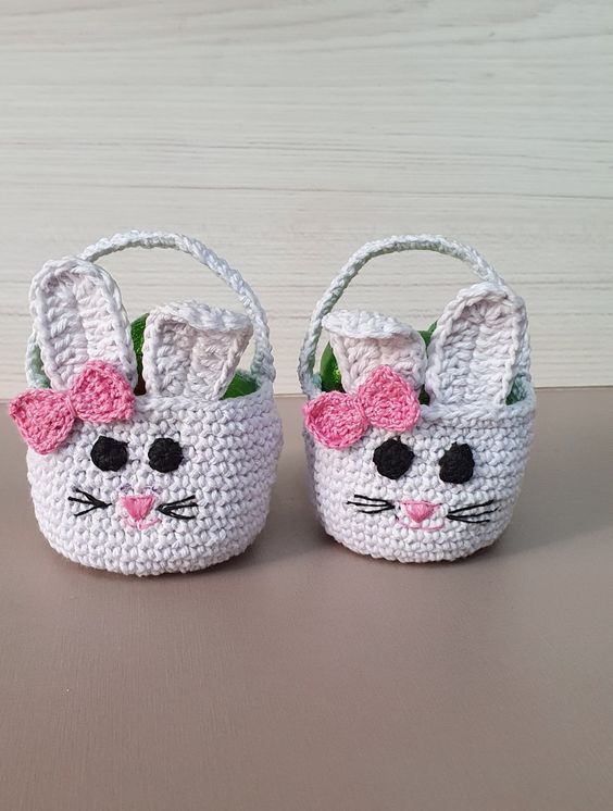 cute easter bunny basket crochet 2
