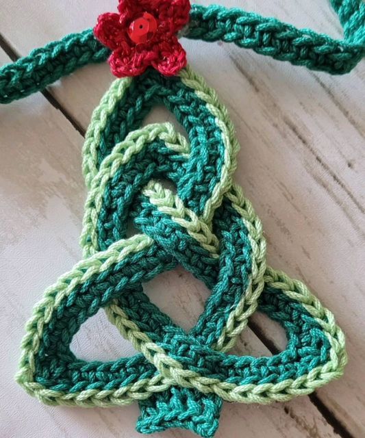 diy crochet celtic knot decoration