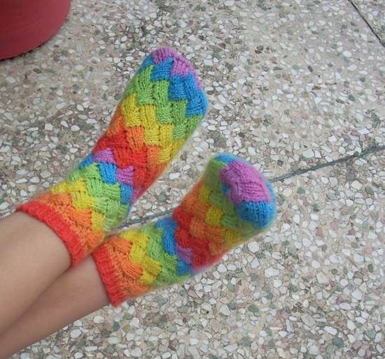 diy rainbow patch knitted socks 3