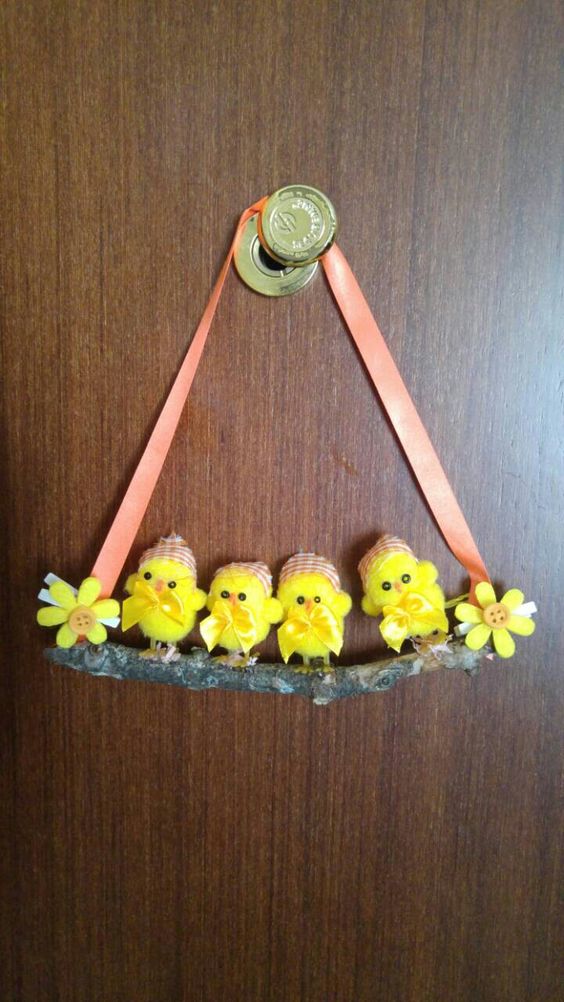 easter decoration with pompoms 7
