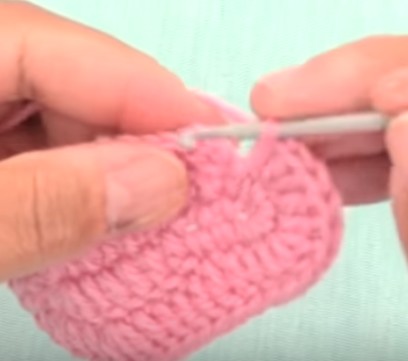easy crochet baby shoes step by step 1