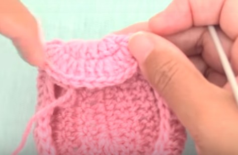 easy crochet baby shoes step by step 2