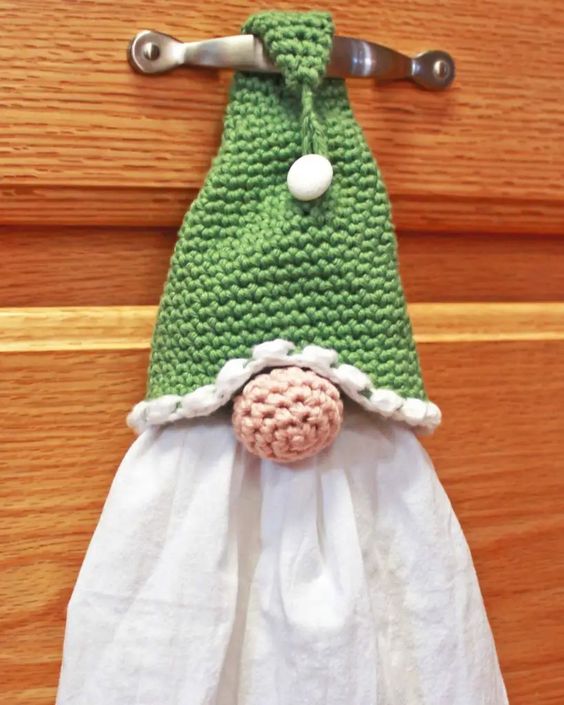 gnome towel topper crochet tutorial 2