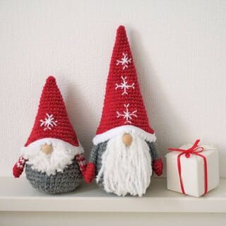 how to crochet a christmas gnome 1
