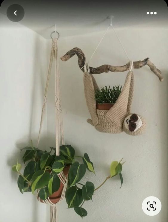 how to crochet a sloth planter 1