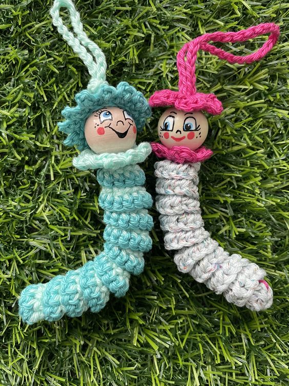 how to crochet a worry worm 8