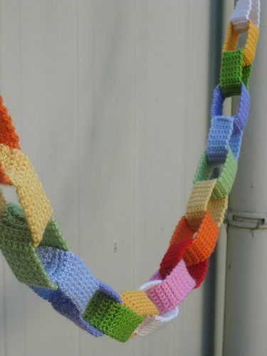 how to crochet chains for christmas