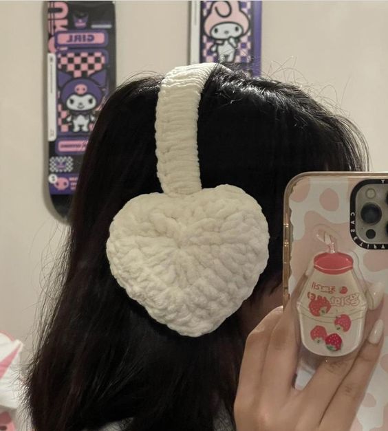 how to crochet cute earmuffs 3