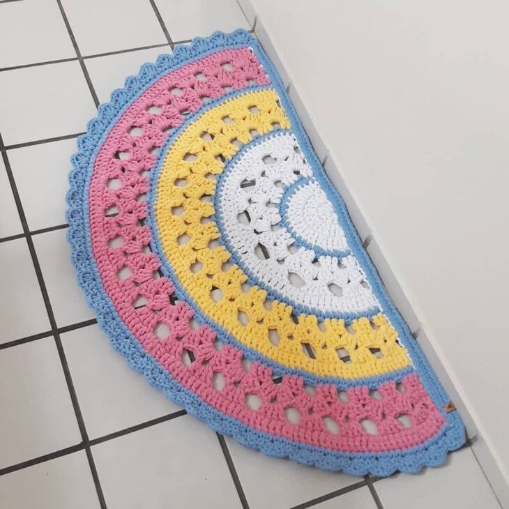 how to make a half moon rug 2