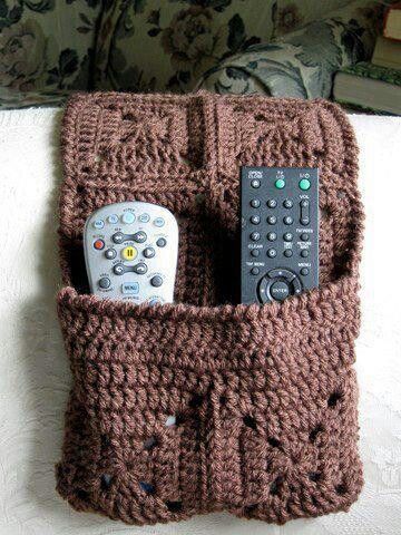 knit crochet remote caddy 3