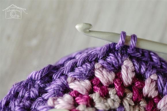 learn how to make a beautiful crochet owl keychain 12