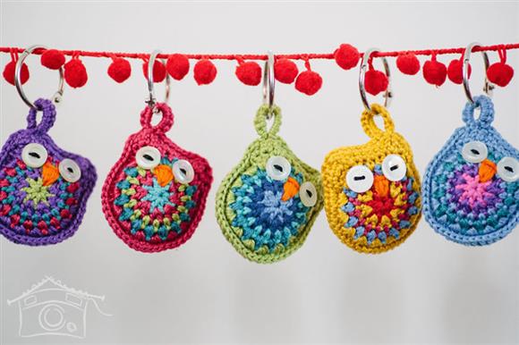 learn how to make a beautiful crochet owl keychain