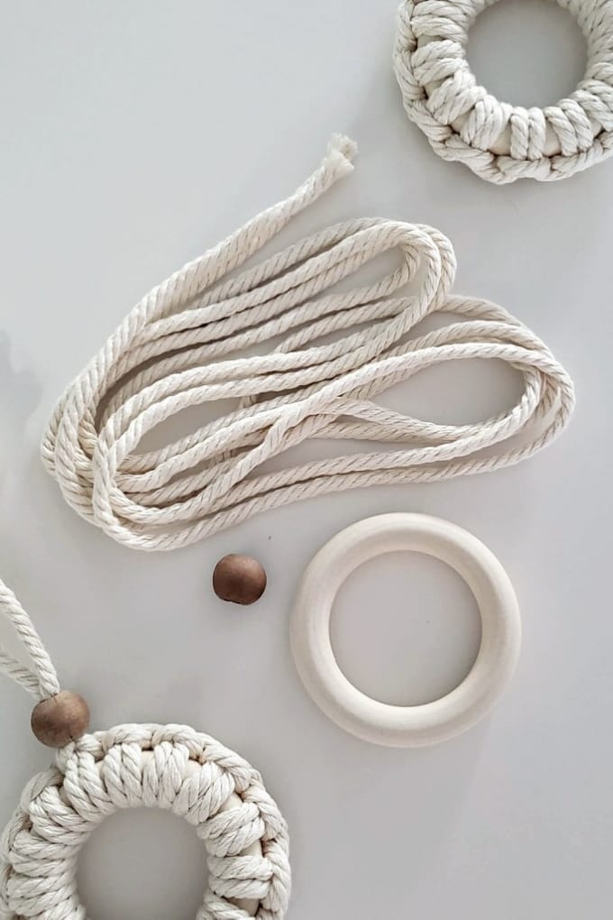 mini macrame christmas wreaths