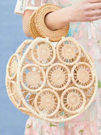 minimalist hollow out straw bag 3