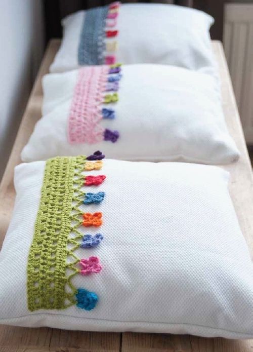 pillows decorated with crochet 6