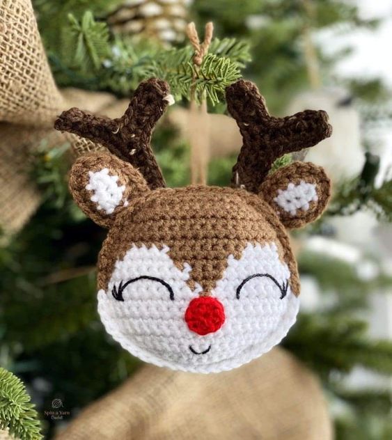 reindeer ornament crochet pattern