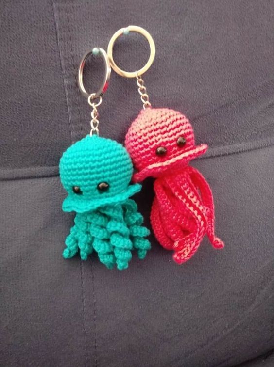 sea creature keychain crochet pattern 3
