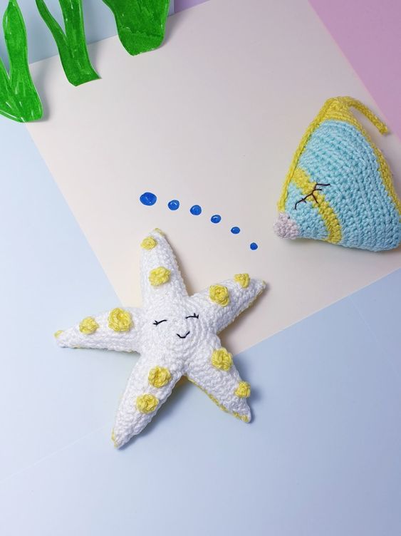 sea creature keychain crochet pattern 7