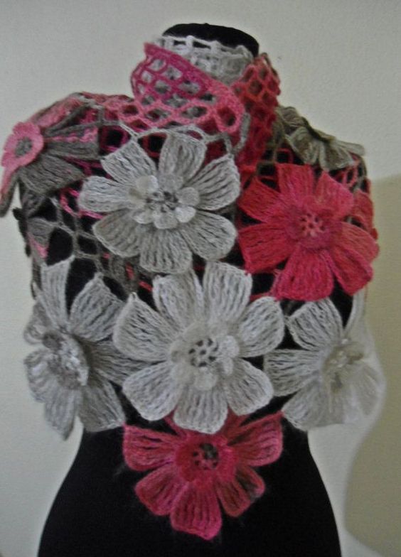 shawl with giant crochet flowers 3