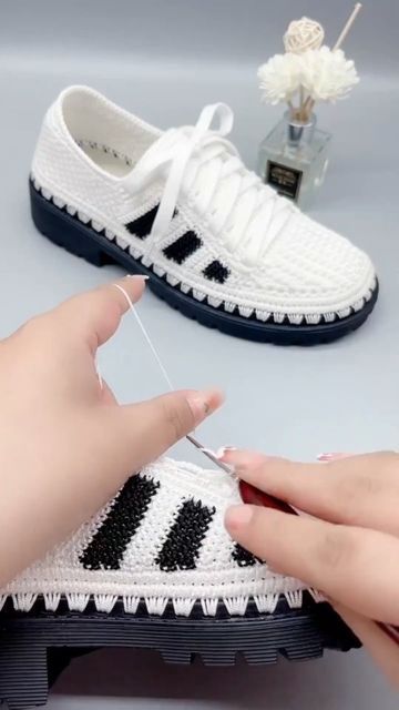 sneaker shoe knitting 6
