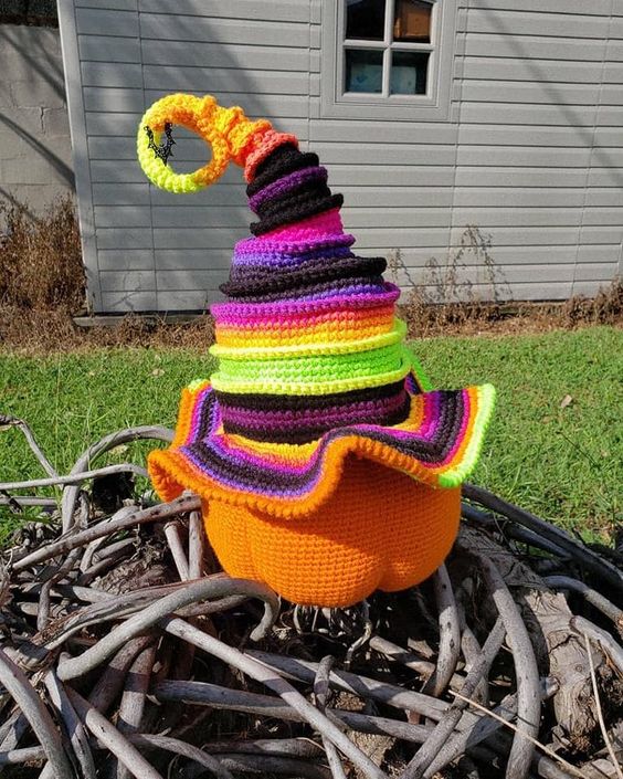wonderful crochet witch hats 7