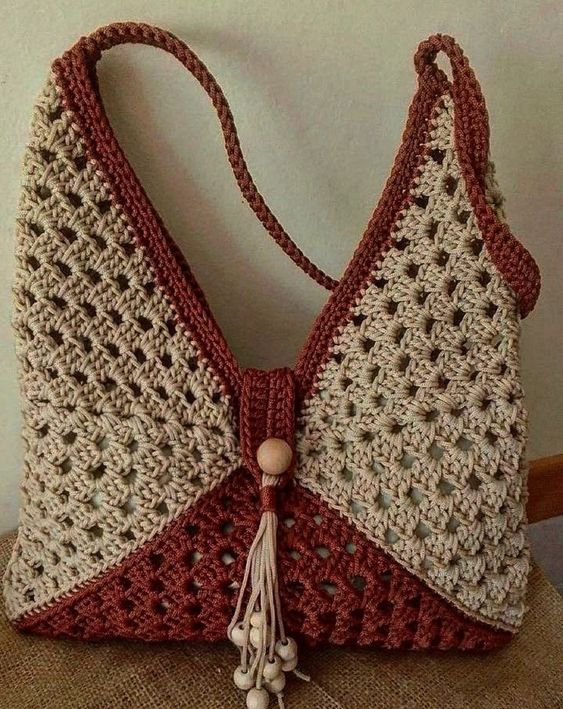 wonderful geometric crochet bags ideas 1